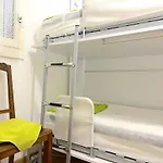 Maison Avec Piscine Et Parking, Proche Pour 6 Personnes - Fr-1-251-156 Nyaraló